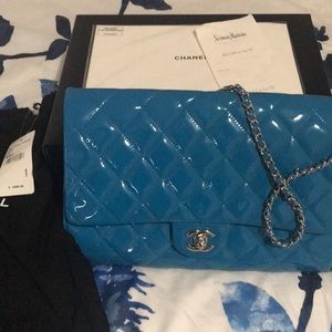 Chanel  clutch in patent leather.